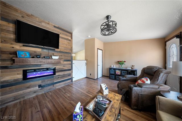 2600 West Gamebird Road, Pahrump, NV 89048