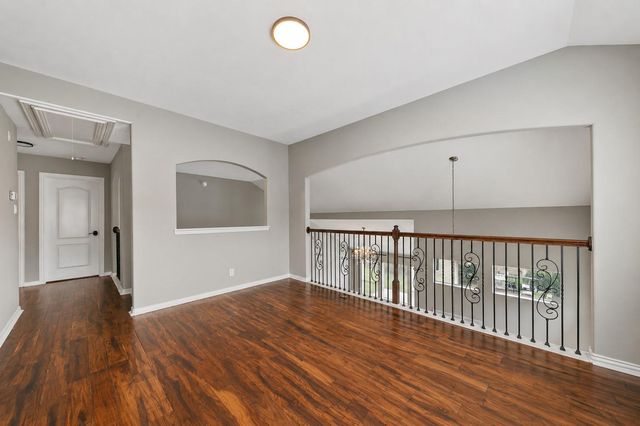 9438 Emerald Lakes Drive, Rosharon, TX 77583