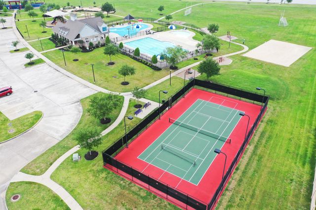 9438 Emerald Lakes Drive, Rosharon, TX 77583