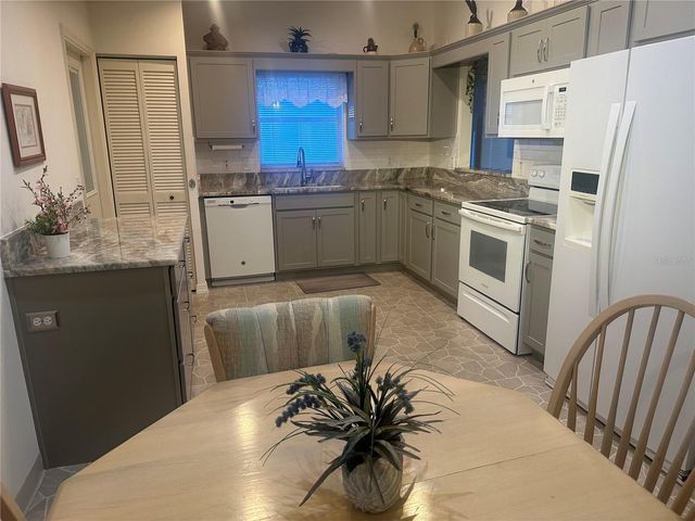 9258 SW 91ST CIRCLE, Ocala, FL 34481