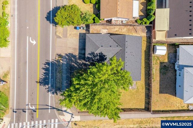 1064 Connecticut Av SE, Salem, OR 97317