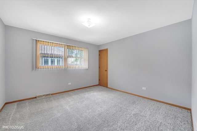 4043 N Wagner Avenue, Schiller Park, IL 60176