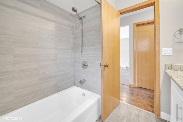 4043 N Wagner Avenue, Schiller Park, IL 60176
