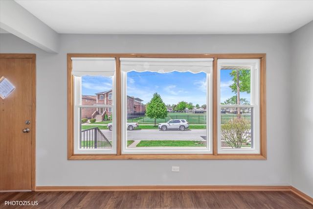 4043 N Wagner Avenue, Schiller Park, IL 60176