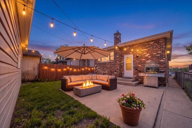 4043 N Wagner Avenue, Schiller Park, IL 60176