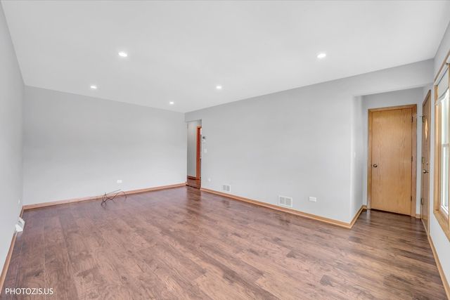 4043 N Wagner Avenue, Schiller Park, IL 60176