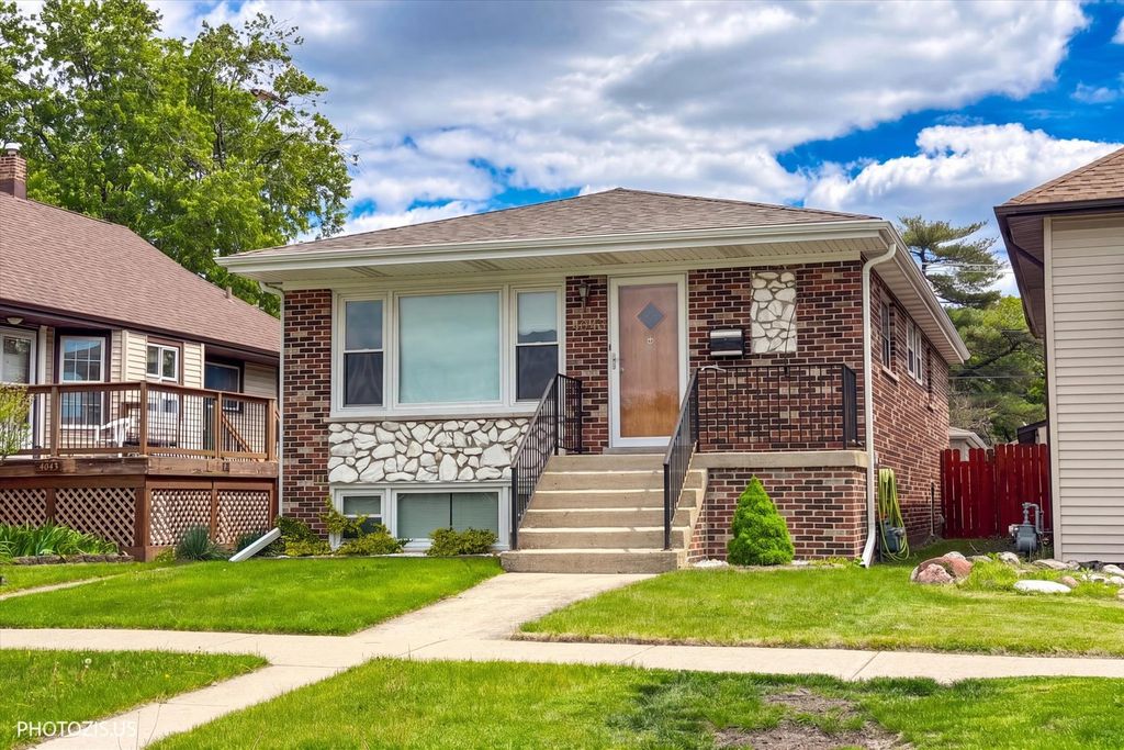 4043 N Wagner Avenue, Schiller Park, IL 60176