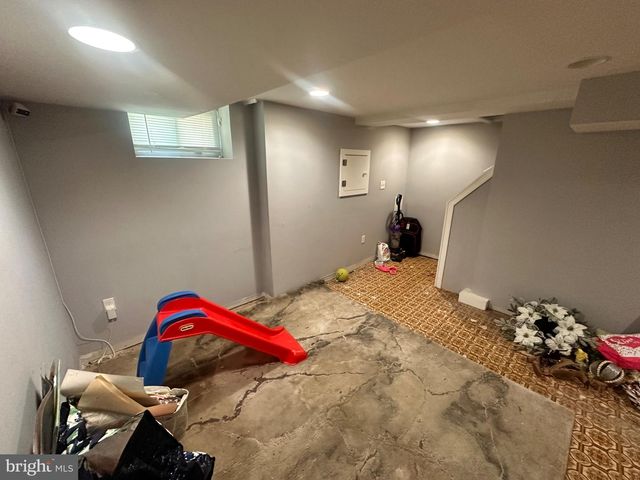 2725 N ROSEDALE ST, Baltimore, MD 21216