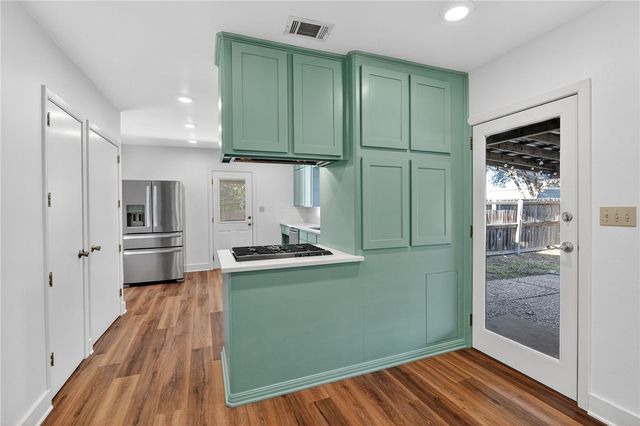 1006 Holt Street, College Station, TX 77840