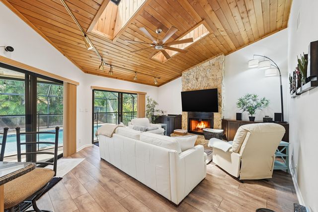 9127 NW 51st Place, Coral Springs, FL 33067