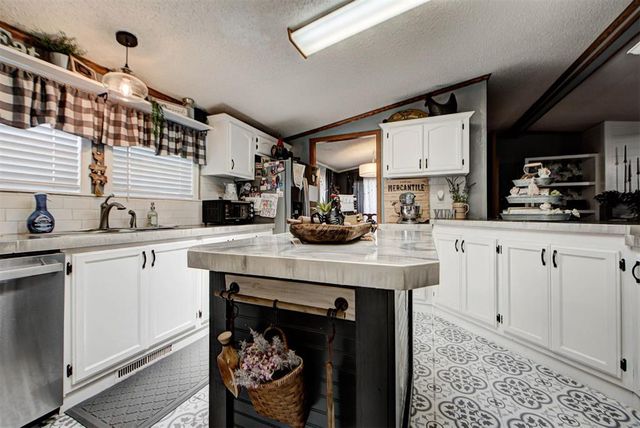 10501 E Turtle Creek Circle, Lexington, OK 73051