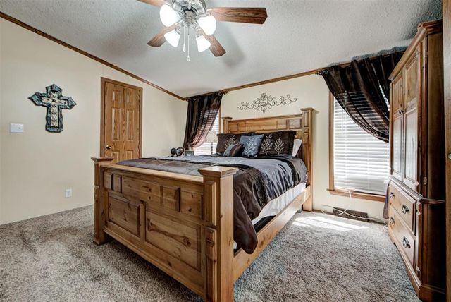 10501 E Turtle Creek Circle, Lexington, OK 73051