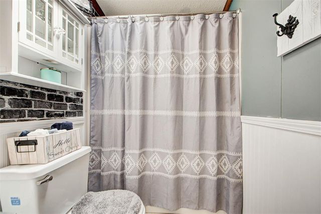 10501 E Turtle Creek Circle, Lexington, OK 73051