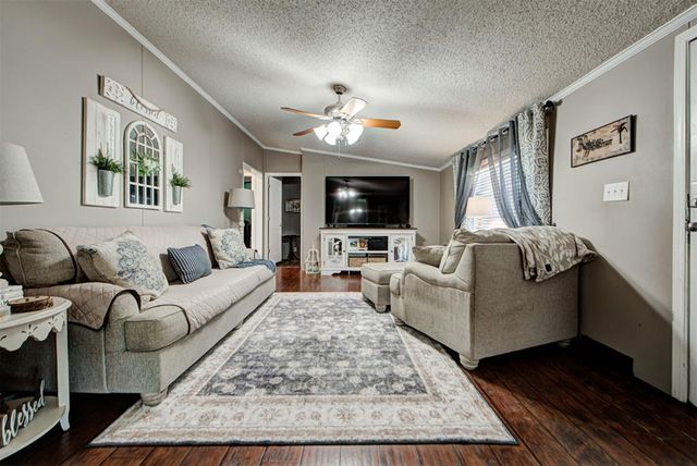 10501 E Turtle Creek Circle, Lexington, OK 73051