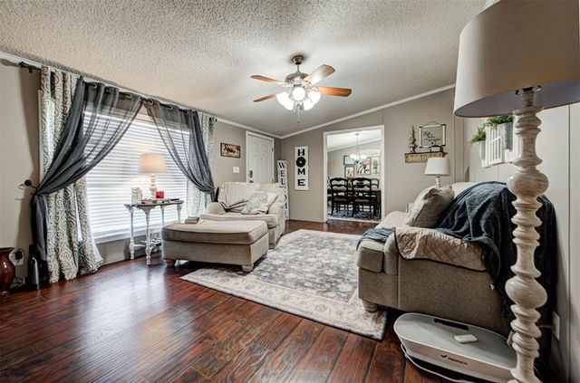 10501 E Turtle Creek Circle, Lexington, OK 73051