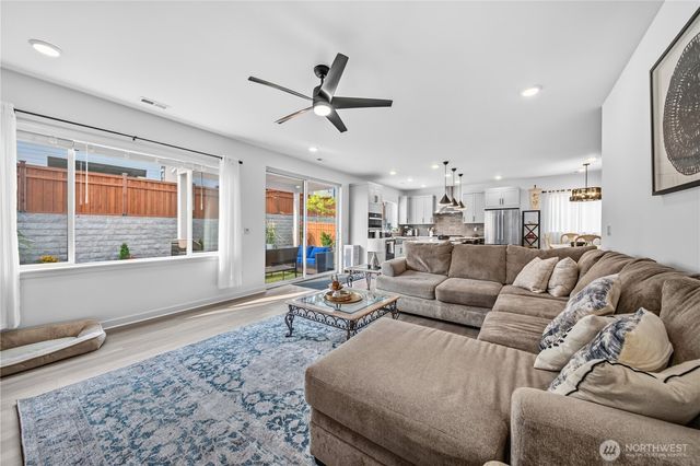 15310 204th Avenue E, Bonney Lake, WA 98391