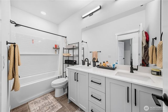 15310 204th Avenue E, Bonney Lake, WA 98391