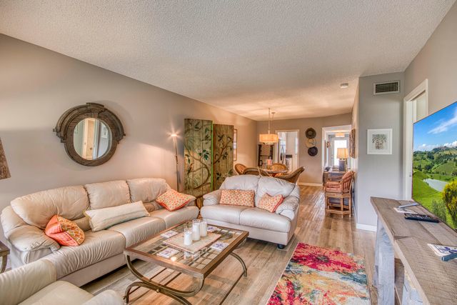 2640 SW 22nd Avenue 1112, Delray Beach, FL 33445