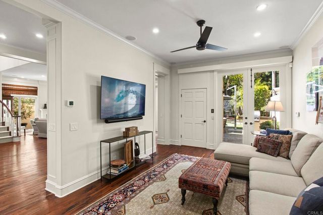 9784 Claiborne Square, La Jolla, CA 92037