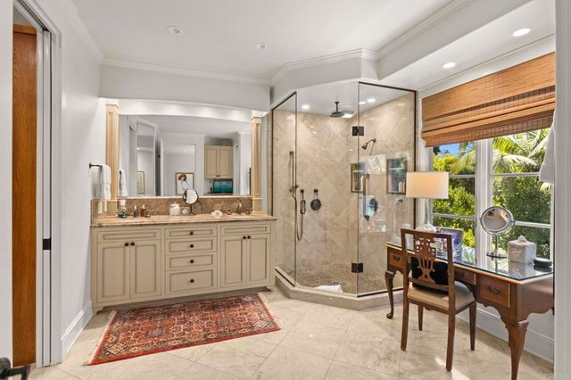 9784 Claiborne Square, La Jolla, CA 92037