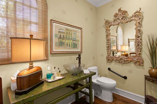 9784 Claiborne Square, La Jolla, CA 92037