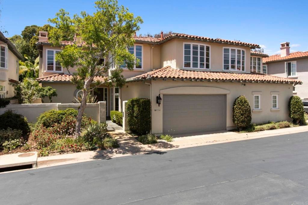9784 Claiborne Square, La Jolla, CA 92037
