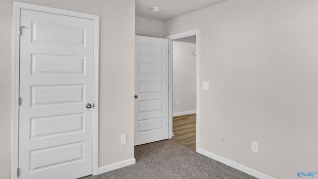 9921 Sequoyah Cove Drive SE, Owens Cross Roads, AL 35763