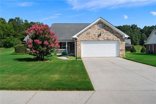 303 Hillside SW Drive, Calhoun, GA 30701