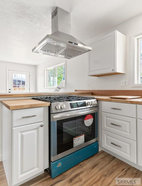 Image 10 of property listing at 1100 N Rapid Creek Road, Inkom, ID 83245