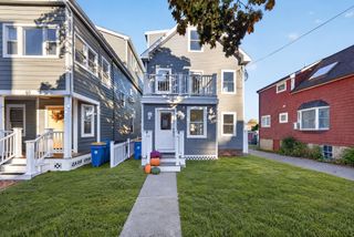 44 Bowdoin Street, Winthrop, MA 02152