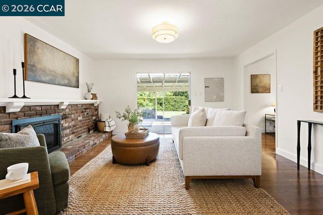 1025 Panadero Way, Clayton, CA 94517
