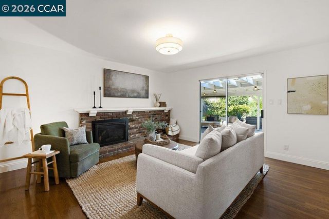 1025 Panadero Way, Clayton, CA 94517