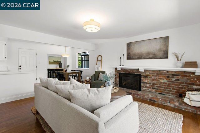 1025 Panadero Way, Clayton, CA 94517
