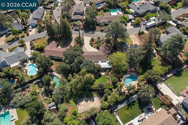 1025 Panadero Way, Clayton, CA 94517