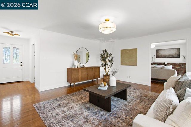1025 Panadero Way, Clayton, CA 94517