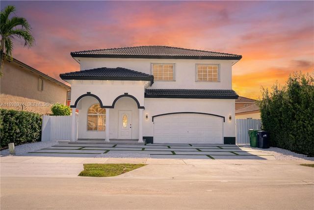 15064 SW 30th Ter, Miami, FL 33185