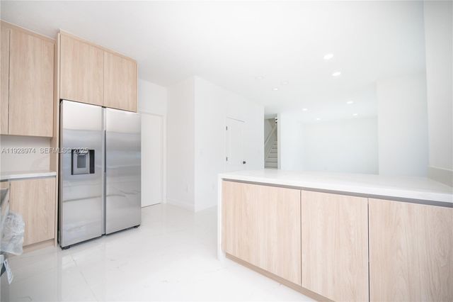 15064 SW 30th Ter, Miami, FL 33185