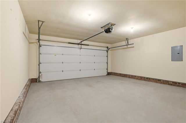 1200 Bayford Court, High Point, NC 27265