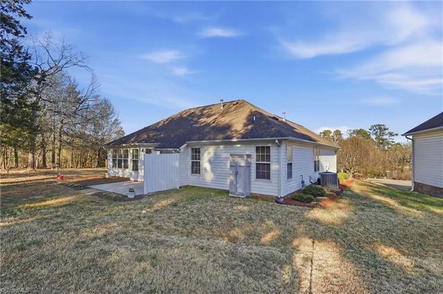 1200 Bayford Court, High Point, NC 27265