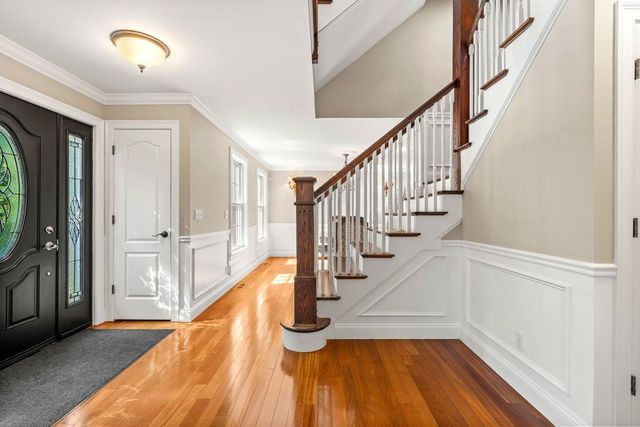 24 Fireside Drive, Epping, NH 03042