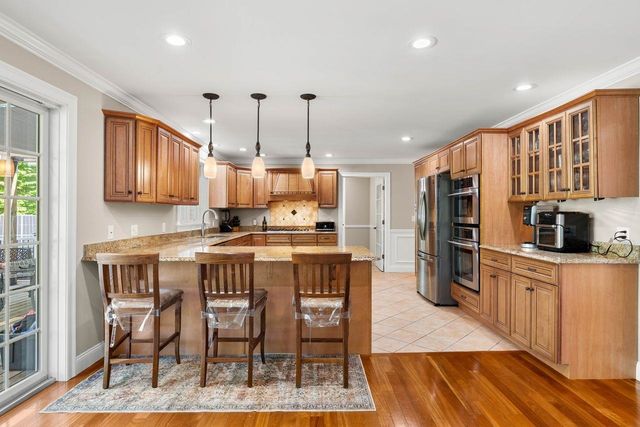 24 Fireside Drive, Epping, NH 03042
