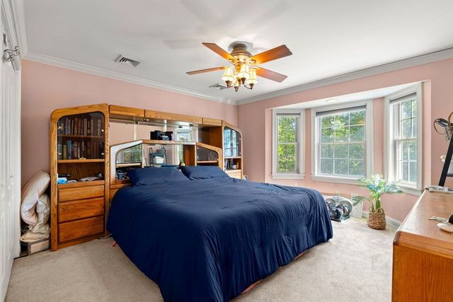 24 Fireside Drive, Epping, NH 03042