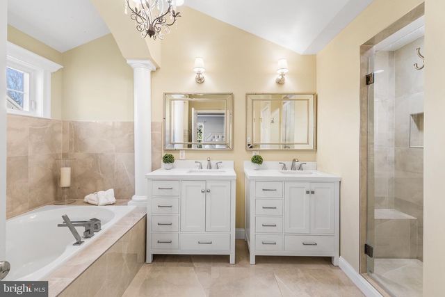 323 CHERRY LN, Kennett Square, PA 19348