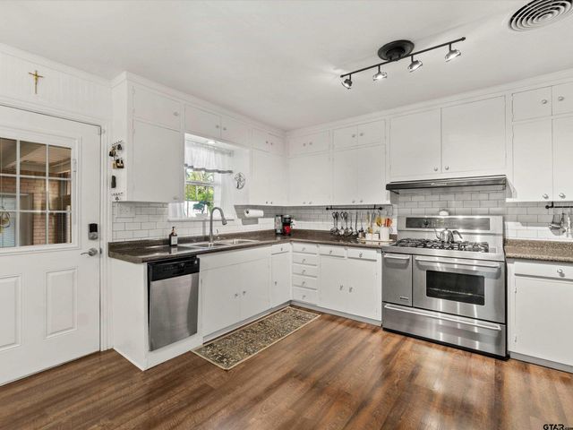 618 Walnut St., Gilmer, TX 75644