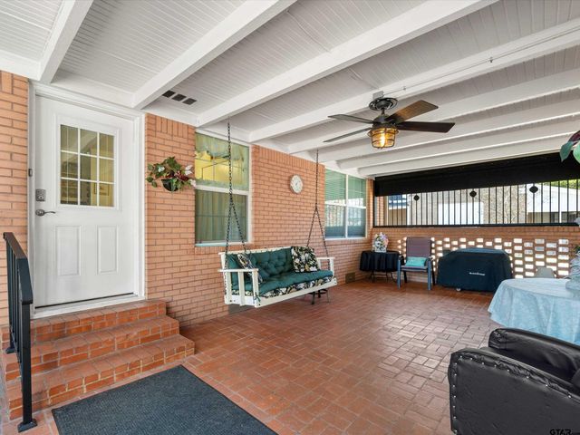 618 Walnut St., Gilmer, TX 75644