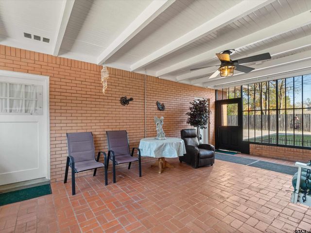 618 Walnut St., Gilmer, TX 75644