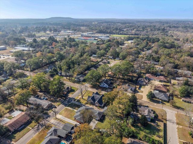 618 Walnut St., Gilmer, TX 75644