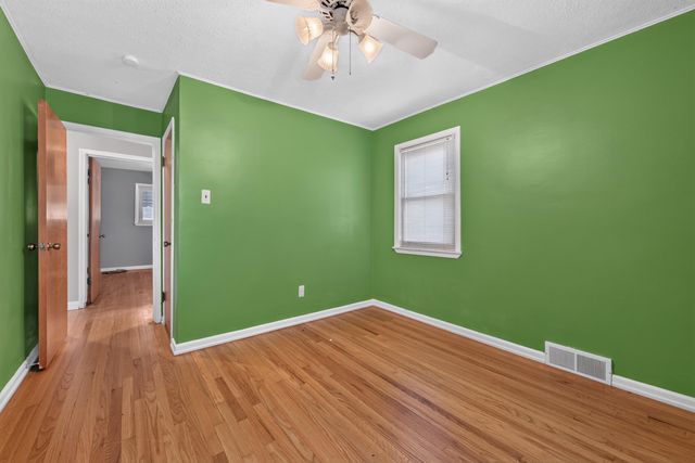9961 Niver Avenue, Allen Park, MI 48101