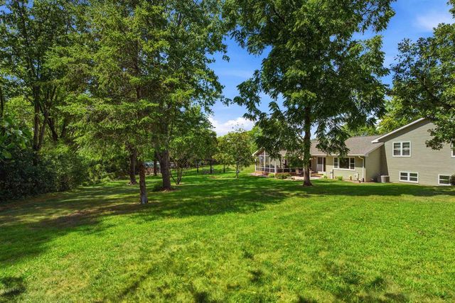 W6817 APPLETREE COURT, Greenville, WI 54942