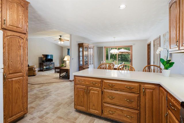 W6817 APPLETREE COURT, Greenville, WI 54942